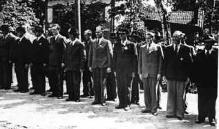 Antreten 1950 - ohne Uniform
